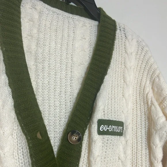 Taylor Swift Evermore Folklore Chunky Cable Knit Button Front Cardigan Sweater - Picture 2 of 5